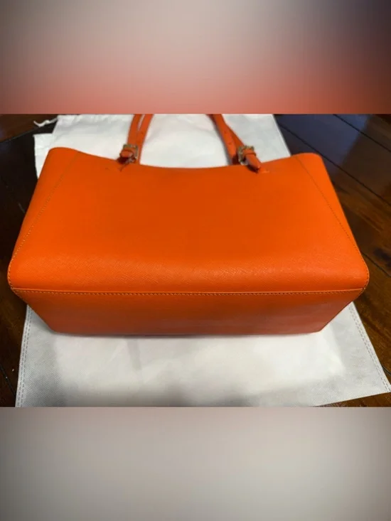 Tory Burch York Large Buckle Tote | Saffiano Leather | Mandarin Orange - Picture 7 of 7